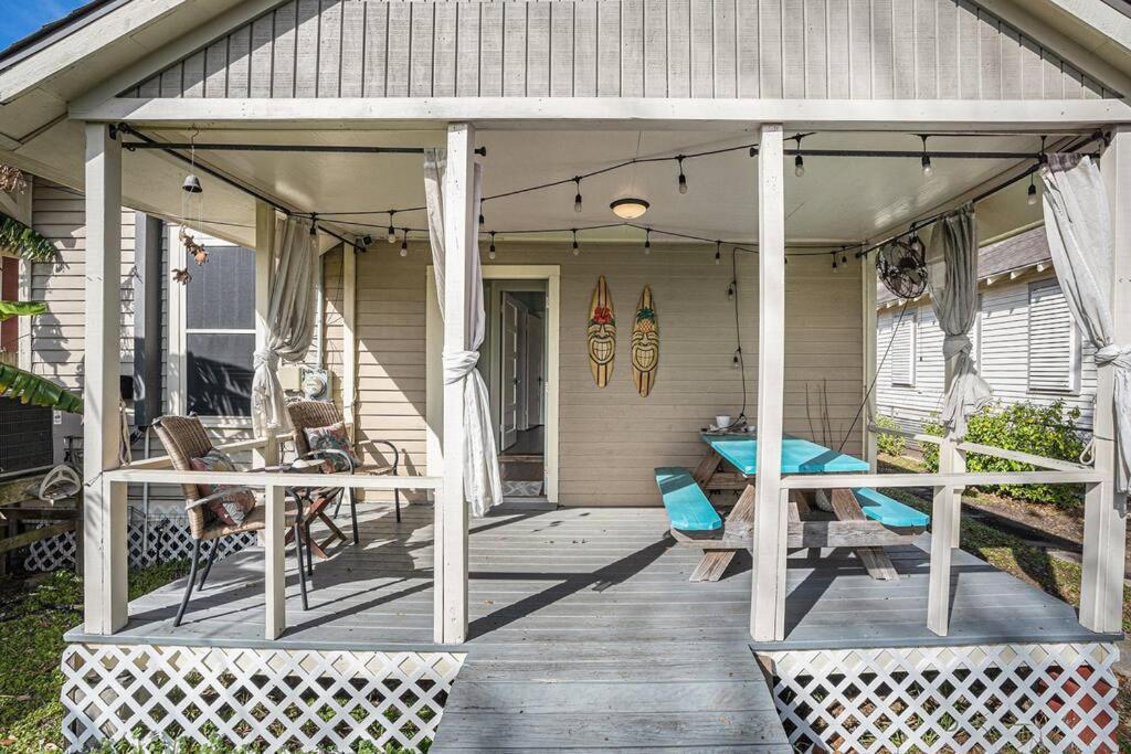 Beachy Bungalow! 2Bd, King Bed กาลเวสตัน ภายนอก รูปภาพ